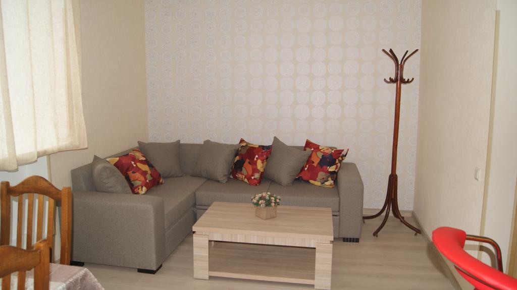 Modern Apartment Avlabari Tbilisi Exteriör bild